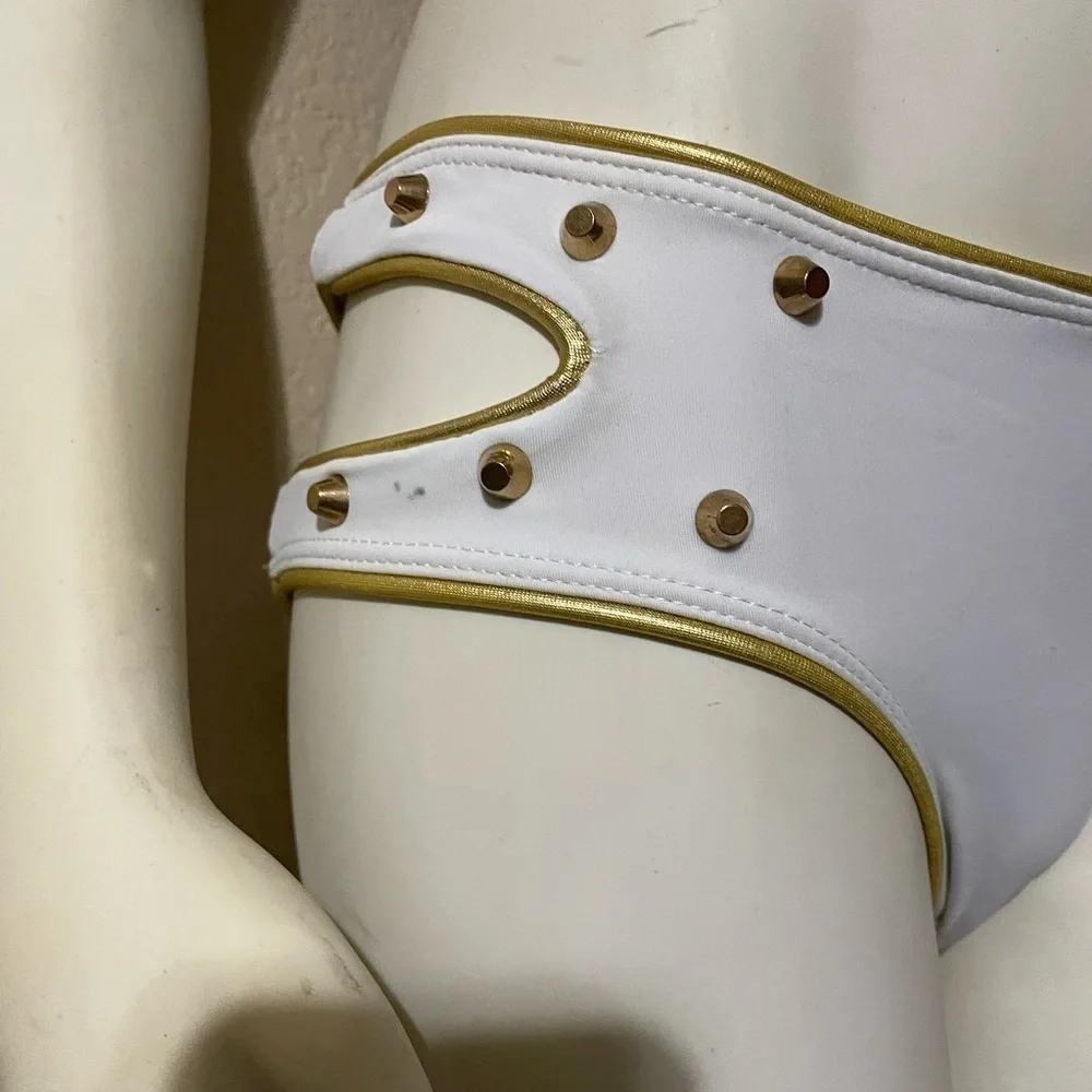 In-Style Fashion brand new